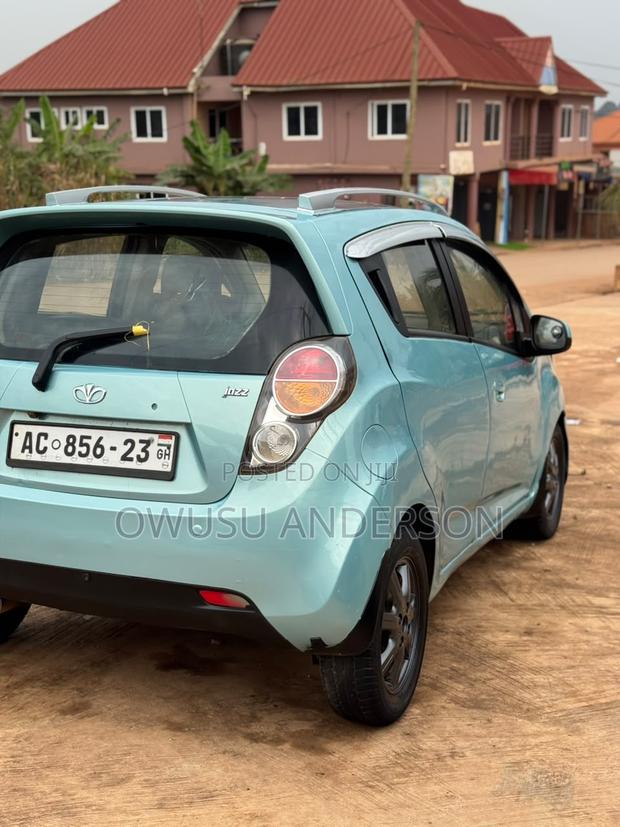 Chevrolet Spark 2010 Green