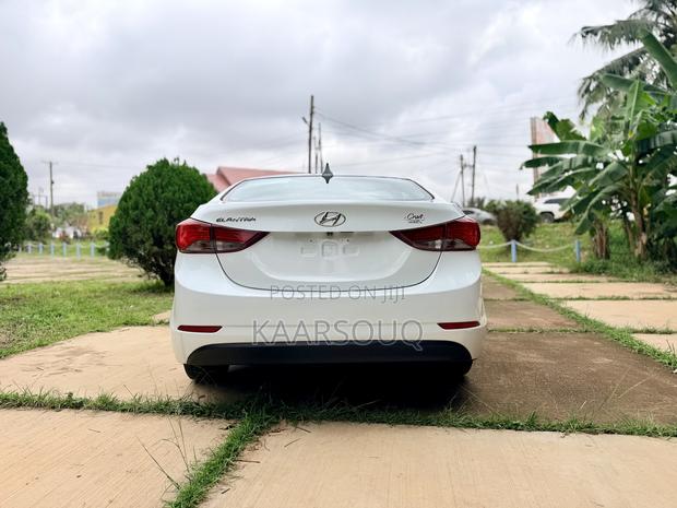 Hyundai Elantra 2015 White