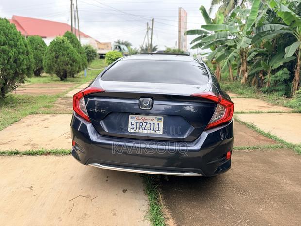 Honda Civic 2020 Gray