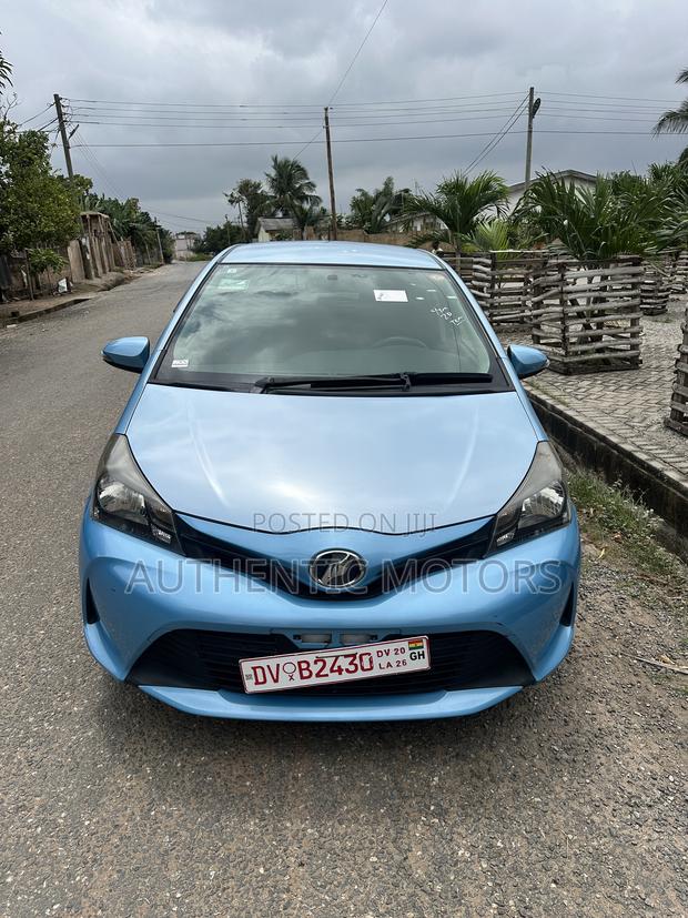 Toyota Vitz 2015 Blue
