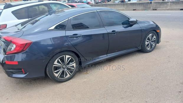 Honda Civic 2017 Blue