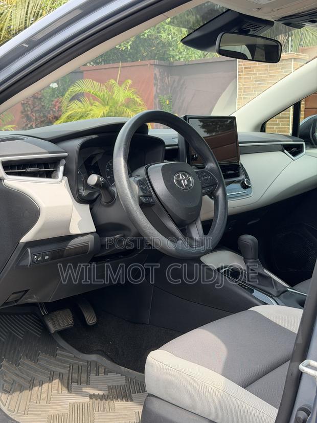 Toyota Corolla LE 2024 Gray