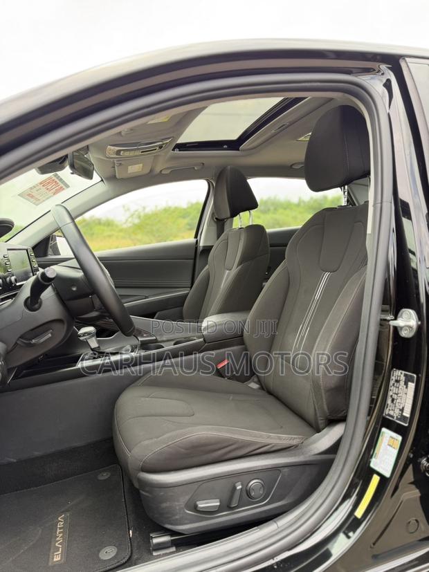 Hyundai Elantra SEL 2022 Black