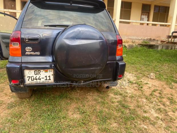 Toyota RAV4 2002 Blue