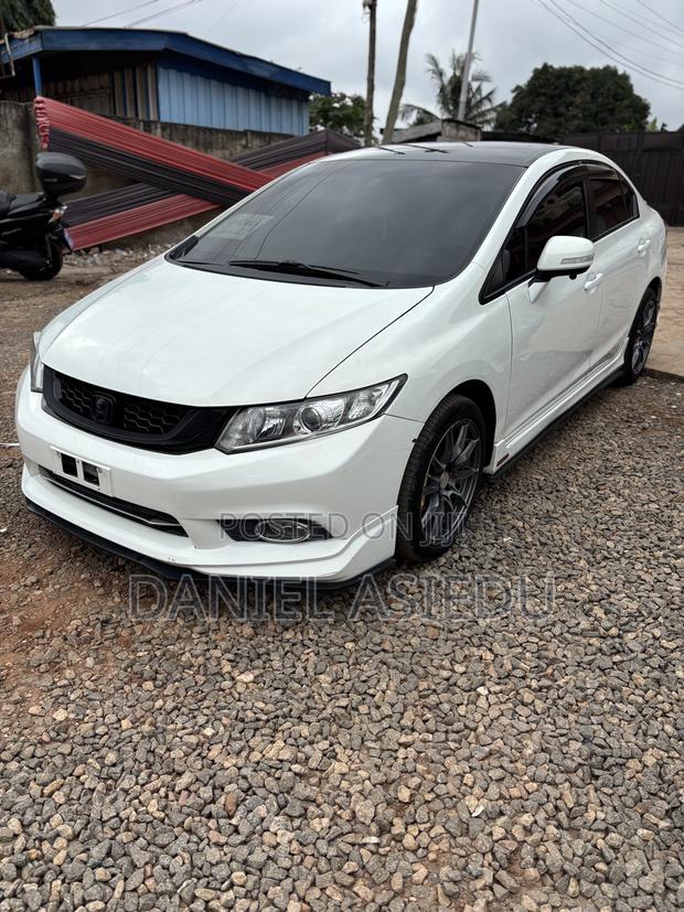 Honda Civic EX-L 4dr Sedan w/Nav (1.8L 4cyl CVT) 2014 White
