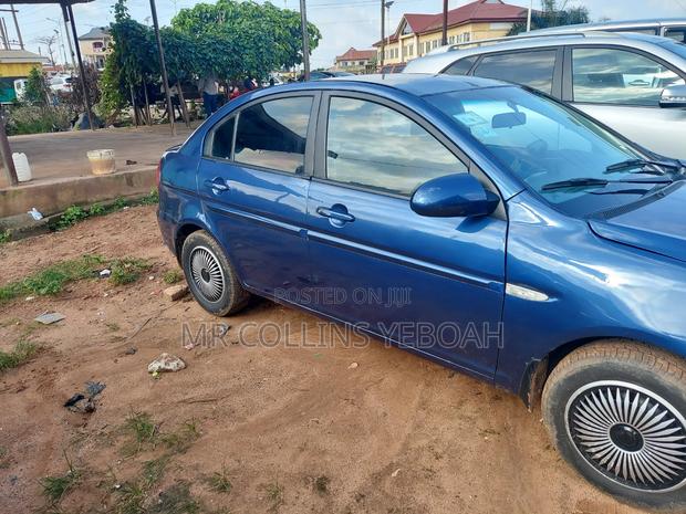 Hyundai Accent 2008 Gold
