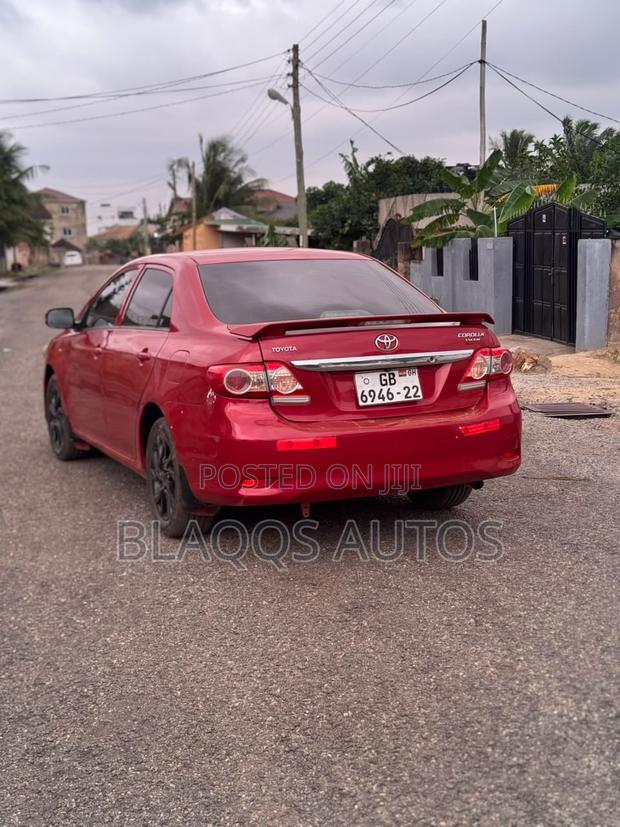 Toyota Corolla 2011 Burgundy