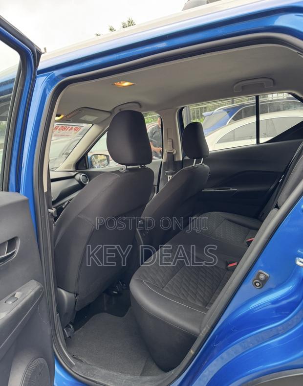 Nissan Kicks SV 2023 Blue
