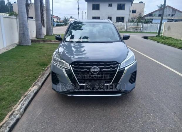 Nissan Kicks 2022 Gray