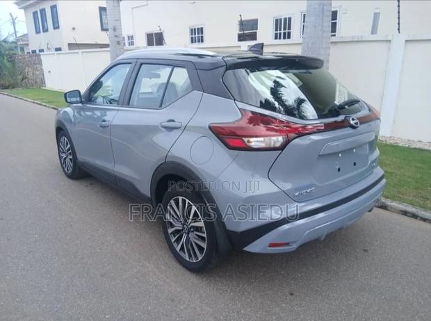 Nissan Kicks 2022 Gray