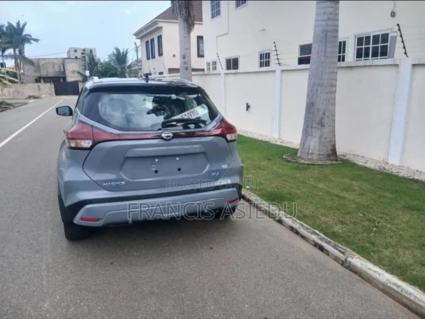 Nissan Kicks 2022 Gray