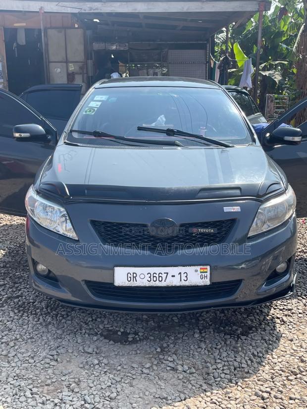 Toyota Corolla 2009 Gray