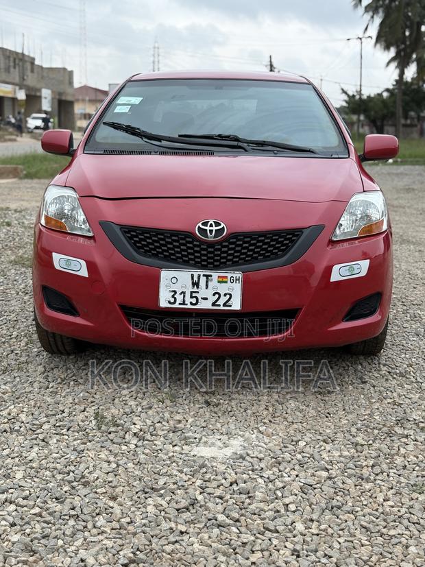 Toyota Yaris 2010 Red