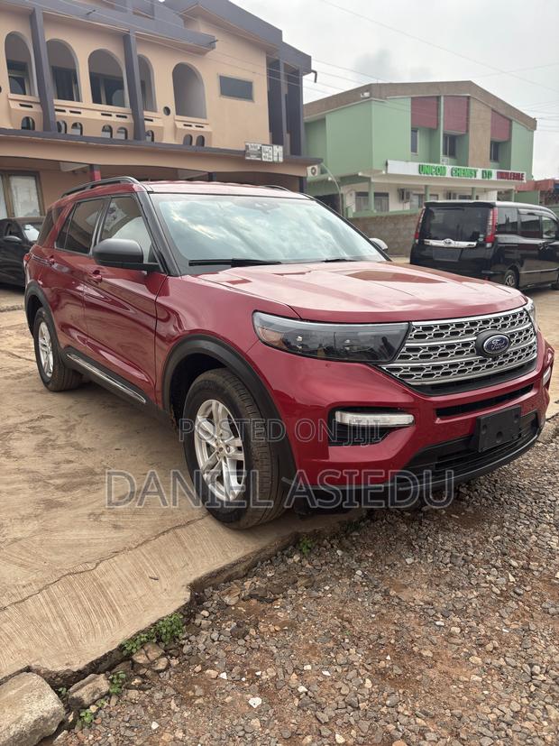 Ford Explorer XLT 4x4 2020 Red