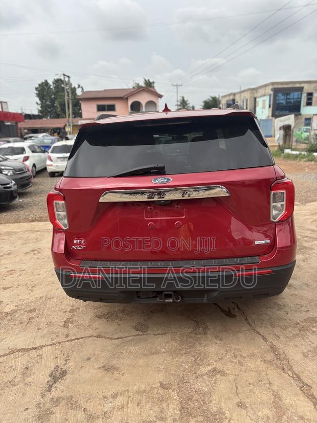 Ford Explorer XLT 4x4 2020 Red
