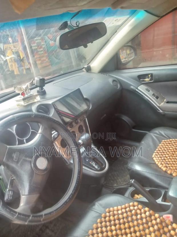 Pontiac Vibe 2005 Brown