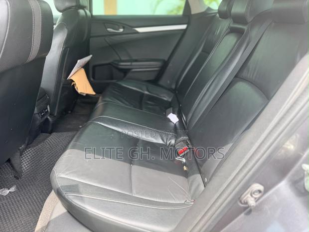 Honda Civic Touring Sedan 2019 Gray