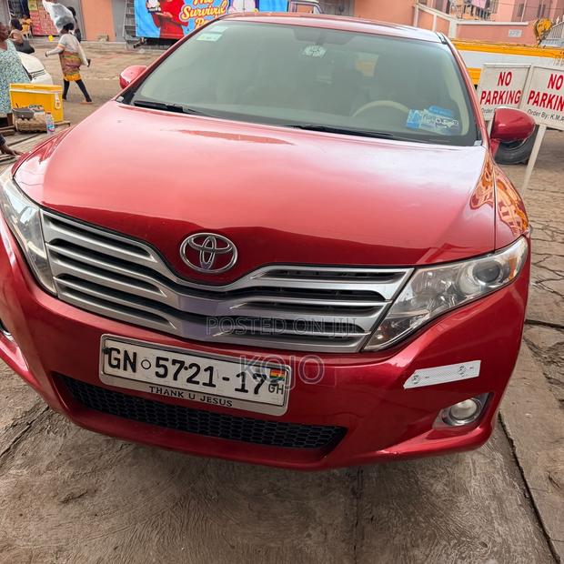 Toyota Venza XLE 2011 Red