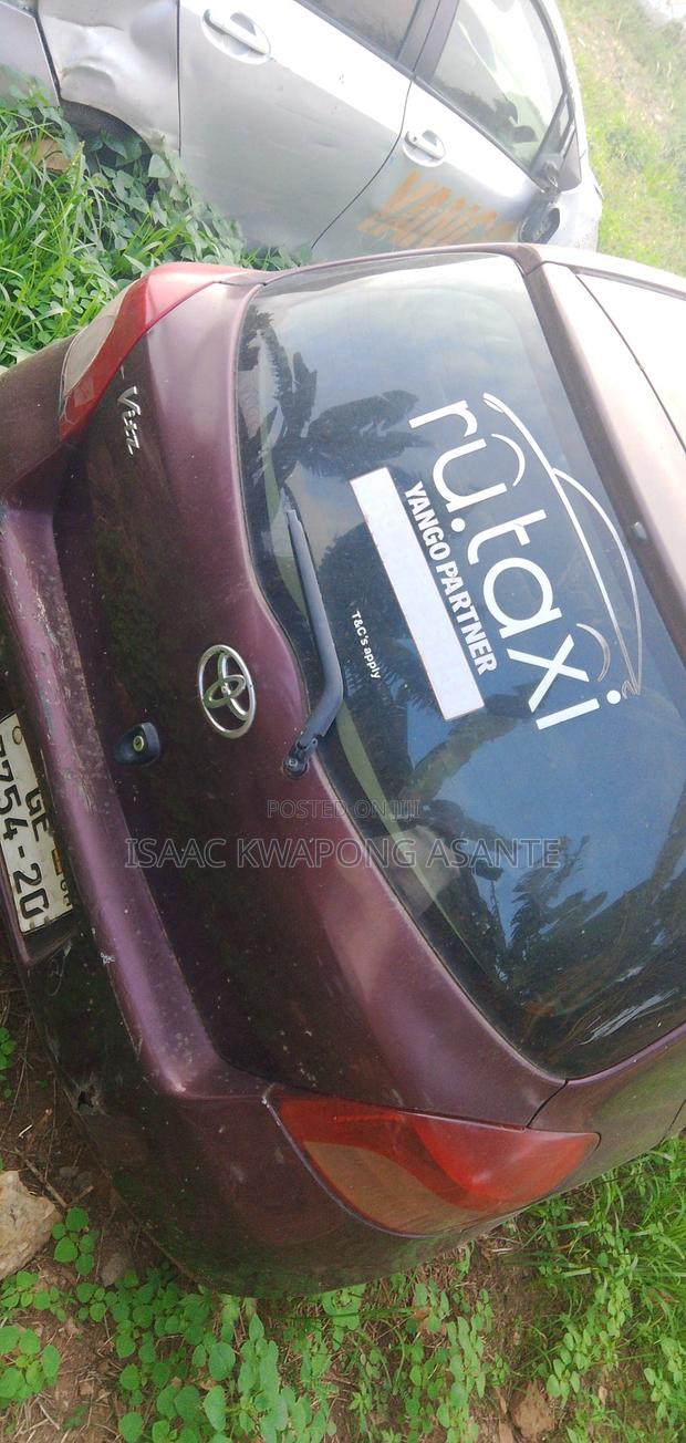 Toyota Vitz 1.0 FWD 5dr 2010 Purple