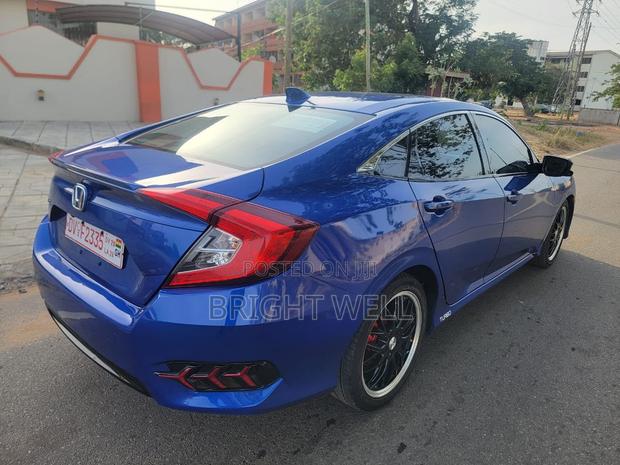 Honda Civic EX 4dr Hatchback (1.5L 4cyl) 2017 Blue