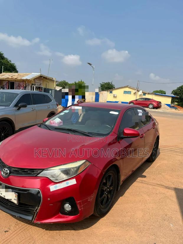Toyota Corolla 2016 Red