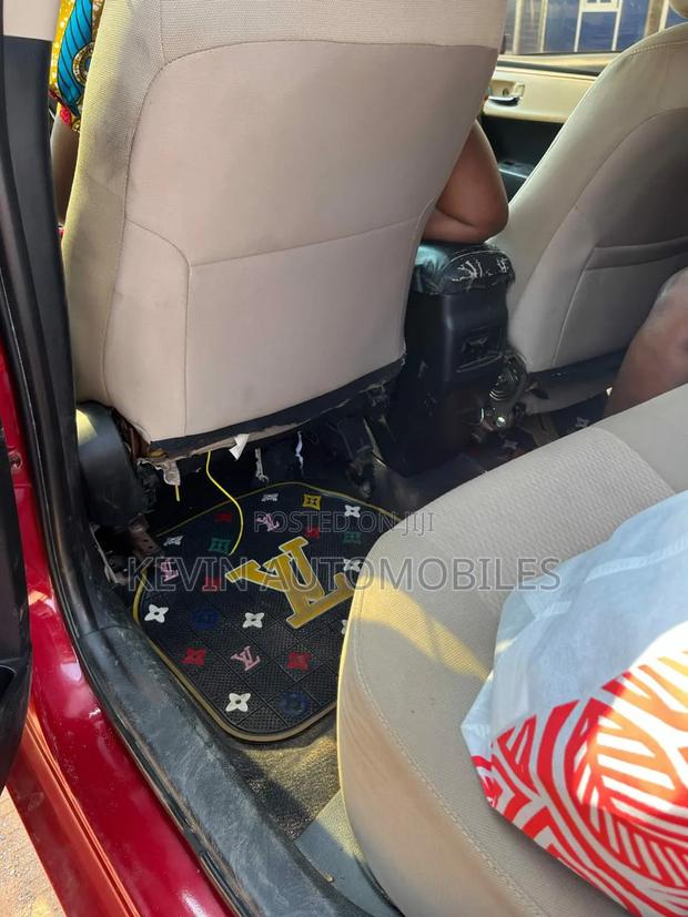 Toyota Corolla 2016 Red