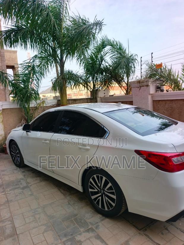Subaru Legacy 2.5i Limited AWD 2018 White