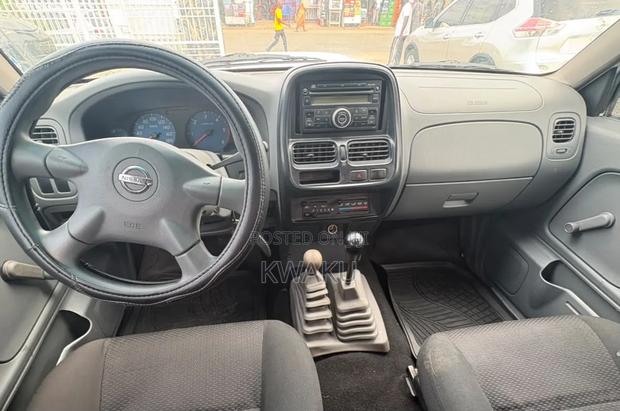 Nissan Hardbody 2020 White