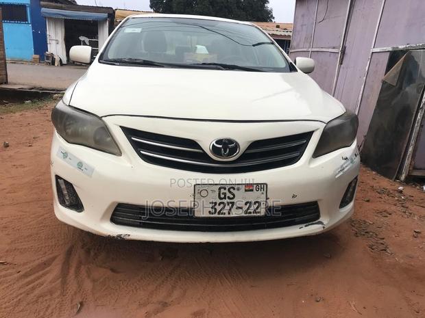 Toyota Corolla 2013 White