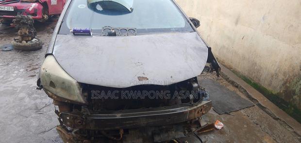 Toyota Vitz 1.0 FWD 5dr 2011 Gray