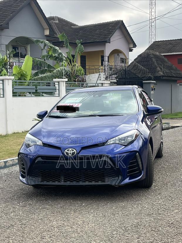 Toyota Corolla 2017 Blue