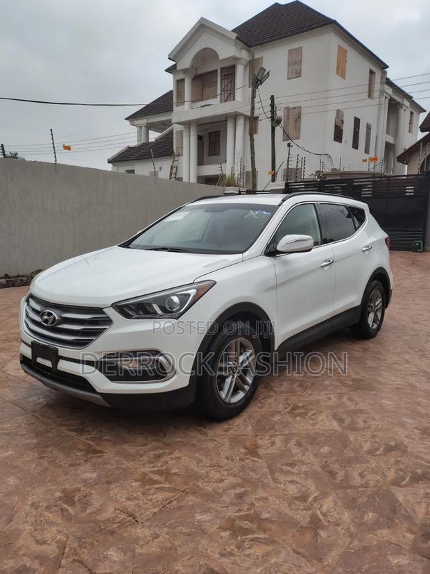 Hyundai Santa Fe 2018 White