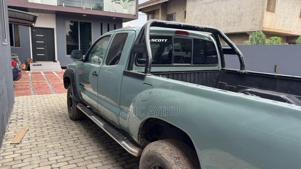 Toyota Tacoma 2006 Green