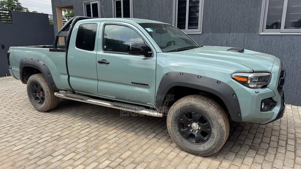 Toyota Tacoma 2006 Green