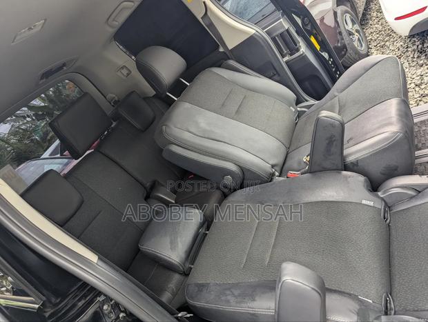 Toyota Voxy 2013 Black