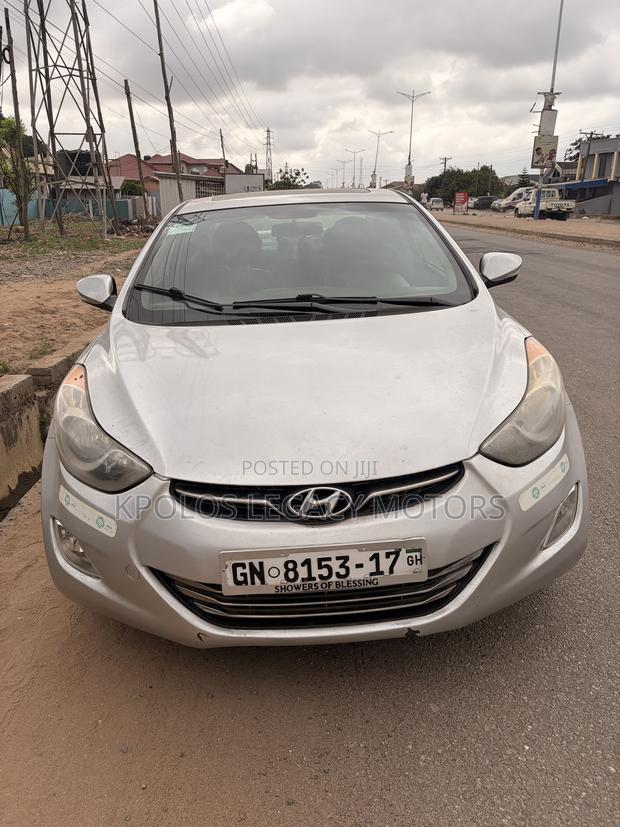 Hyundai Elantra GLS Sedan FWD (1.8L 4cyl 6A) 2013 Silver