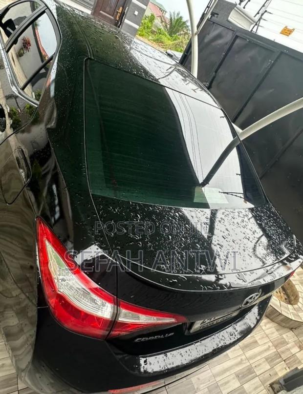 Toyota Corolla 2017 Black