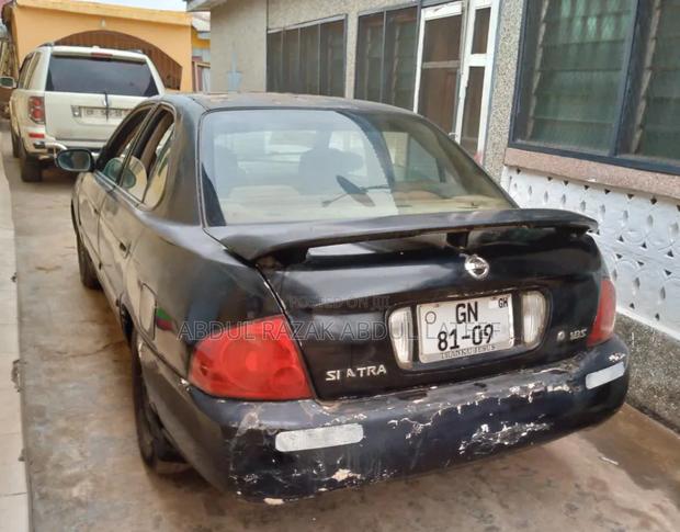 Nissan Sentra 2004 Black