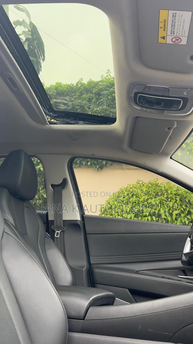 Hyundai Elantra SEL Sport IVT 2025 White