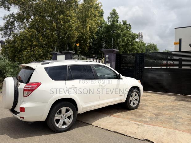 Toyota RAV4 2.5 Limited 4x4 2012 White