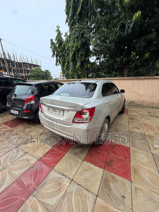 Suzuki Dzire 2018 Silver