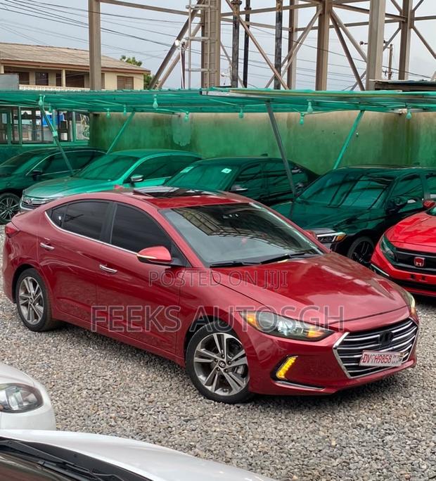 Hyundai Elantra Limited Sedan FWD (2.0L 4cyl 6A) 2017 Red