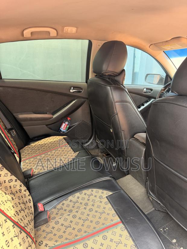 Nissan Altima 2012 Black