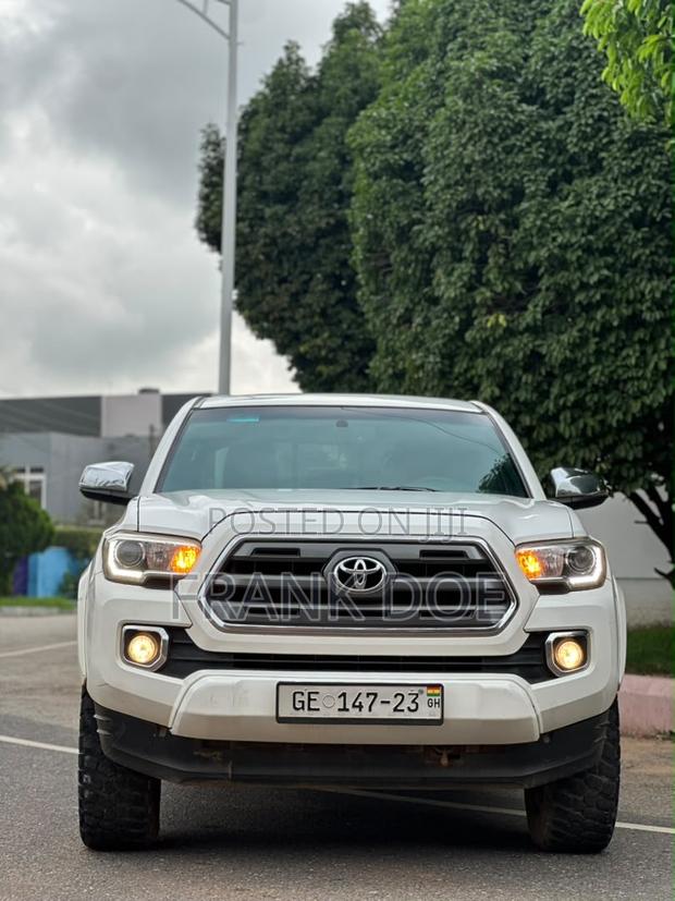 Toyota Tacoma 4dr Double Cab 2016 White