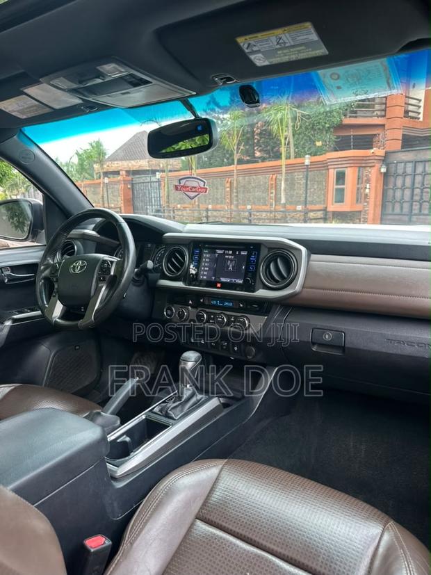 Toyota Tacoma 4dr Double Cab 2016 White