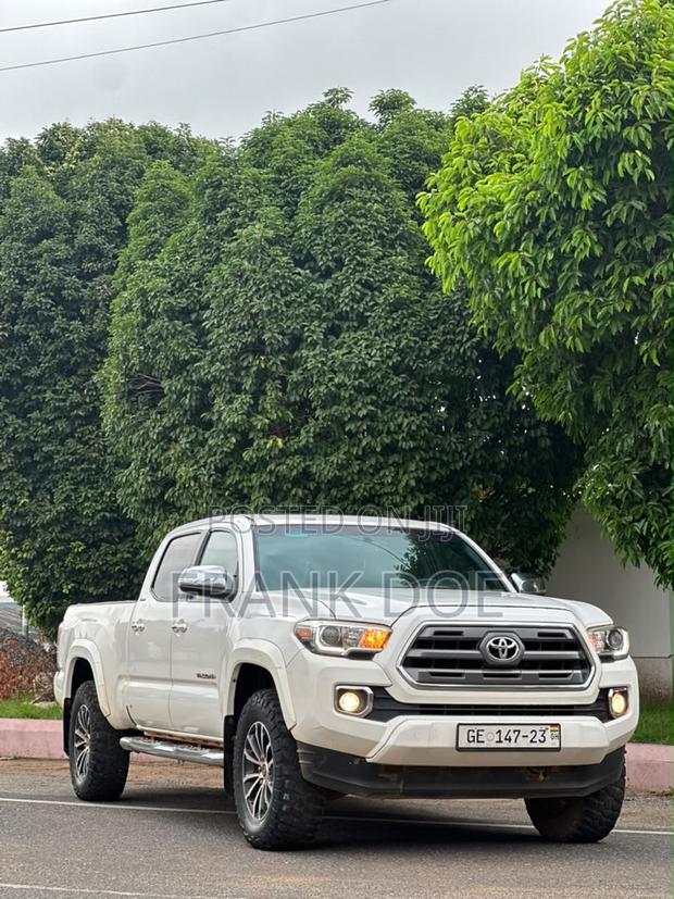 Toyota Tacoma 4dr Double Cab 2016 White