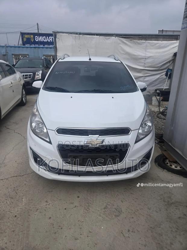 Chevrolet Spark 2014 White
