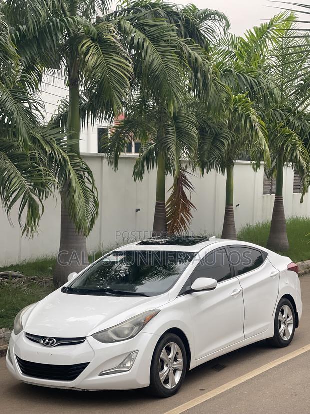 Hyundai Elantra Value Edition Sedan FWD (1.8L 4cyl 6A) 2016 White