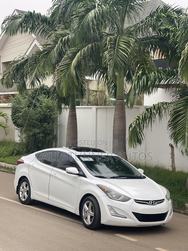 Hyundai Elantra Value Edition Sedan FWD (1.8L 4cyl 6A) 2016 White
