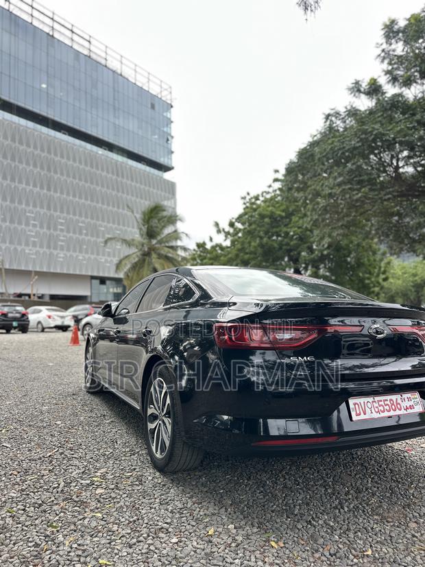 Renault 21 2016 Black